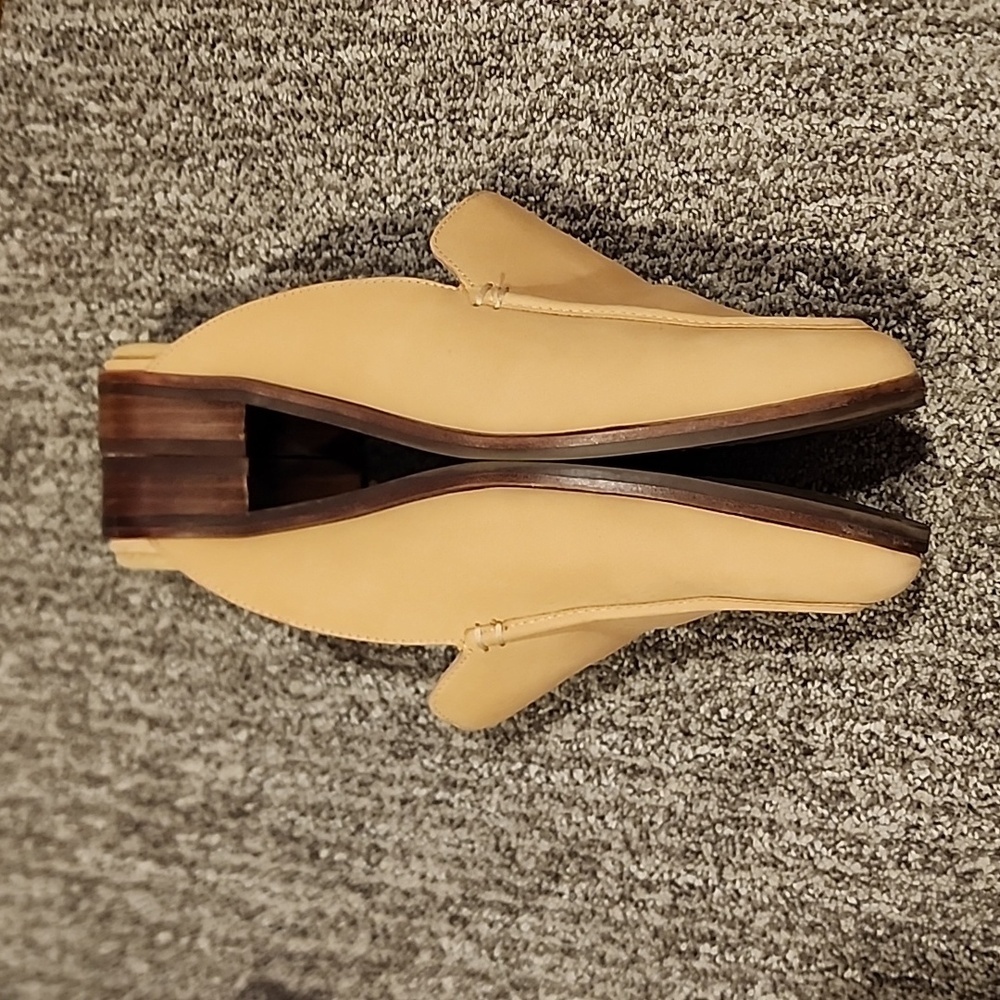 Aerisoles east wing tan leather upper slip ons size 8M balance man made - Picture 7 of 12